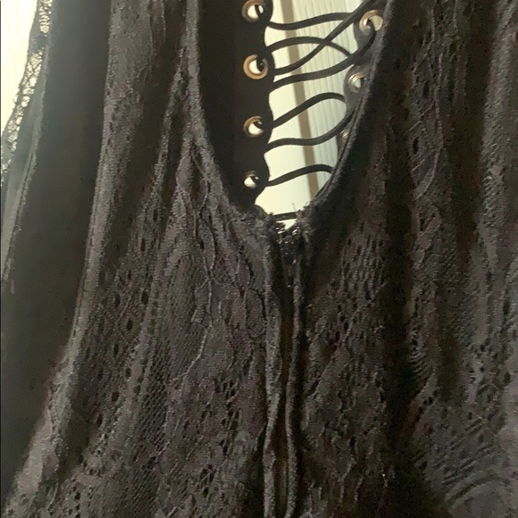 Charlotte Ruse dress - Picture 4 of 8